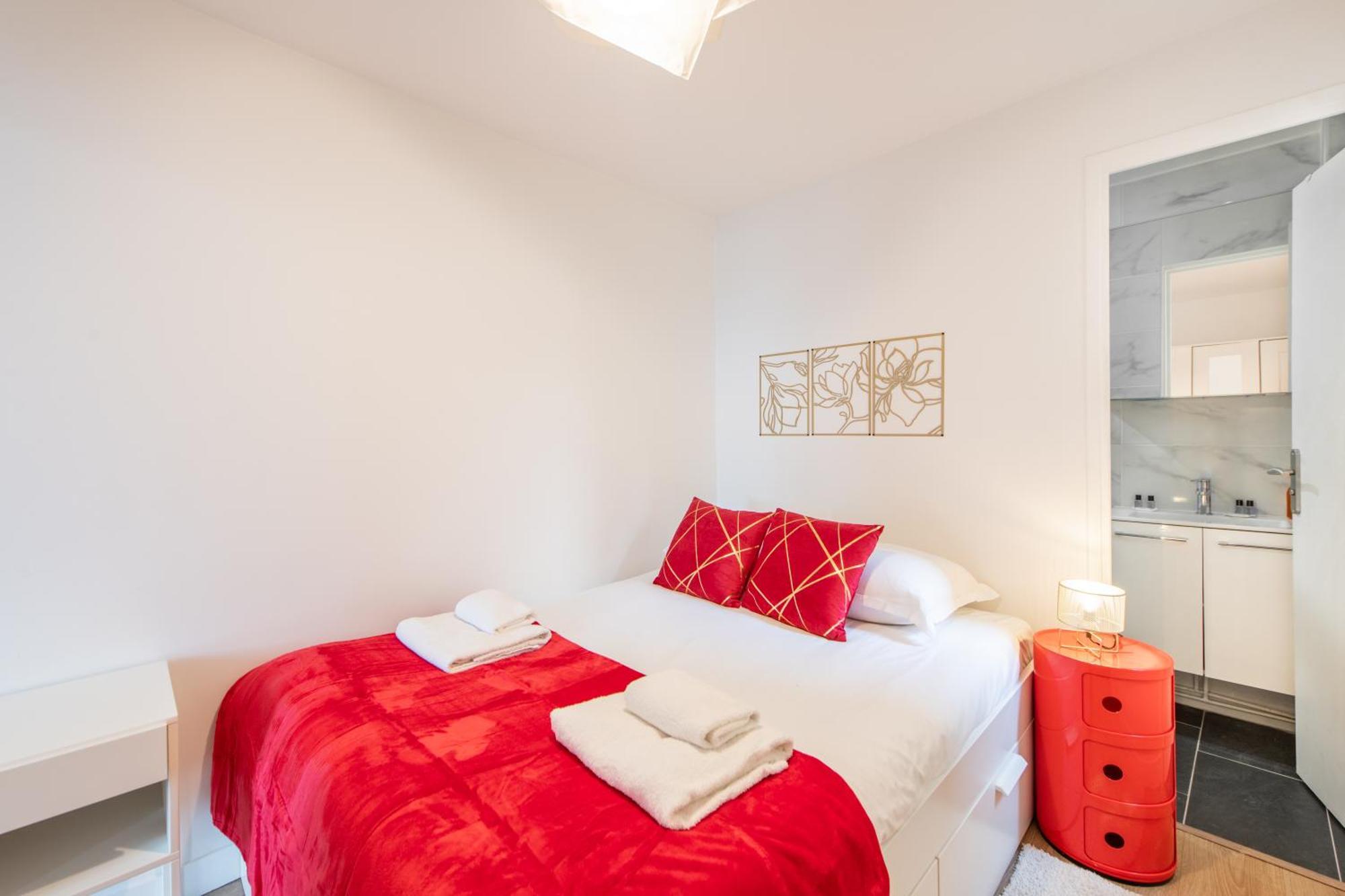Spacious And Bright 2-Bedroom Large Apartment Very Close To Paris - Near Metro Boulogne-Billancourt Extérieur photo
