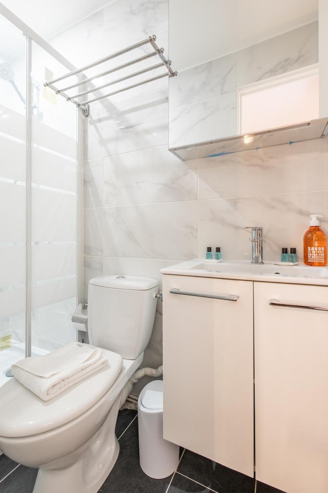 Spacious And Bright 2-Bedroom Large Apartment Very Close To Paris - Near Metro Boulogne-Billancourt Extérieur photo